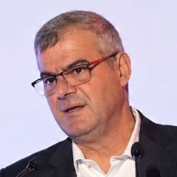 Σάκης Κωνσταντινίδης