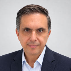Νίκος Μέντης